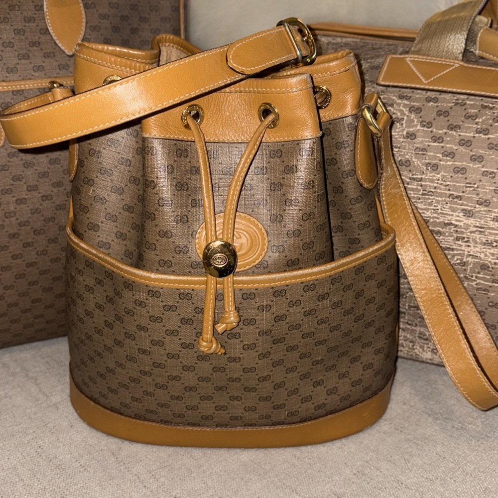 💚❤️SALE Gucci Travel Bag 3 Piece Set Authentic 80's Classic GG Gucci bags💚❤️ - Picture 3 of 17